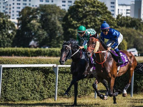 Is Churchill Downs Stock a Smart Bet Ahead of the Kentucky Derby