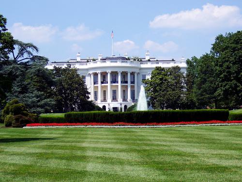 Trump's Quantum Mandate: Catalyzing Commercial Breakthroughs for IBM and IonQ