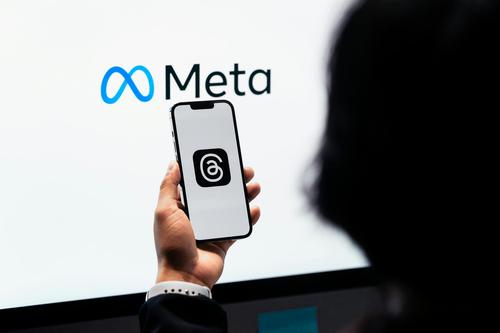 What Do Javier Olivan's Recent Meta Stock Sales Signify