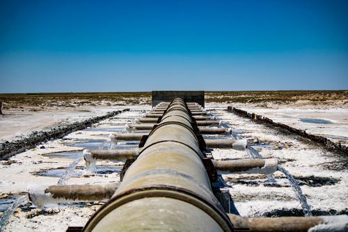 Rio Tinto's Desalination Divestment: A Capital-Light Play for Water Security and ESG Credibility
