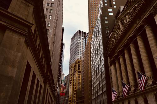 Zillow's Legal Quagmire: Why Wall Street Sees 100% Upside Amidst Securities Fraud Claims