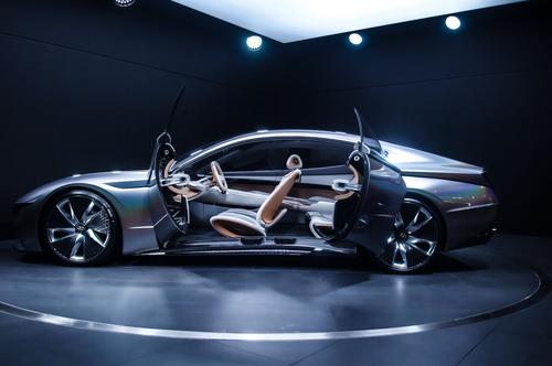 The NHTSA's Steering-Wheel-Free Rule: A New Race for Autonomous Dominance