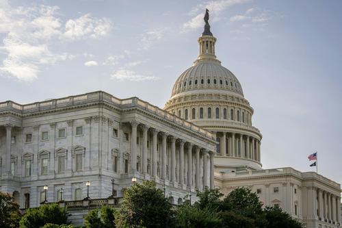 Congressional Contrasts: A Tale of Two Trades in Constellation Energy