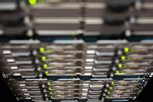 What Does the 400 Gbps/lane Breakthrough Mean for Data Centers