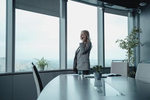 BeOne Medicines: Why the CEO's $62 Million in Sales Casts a Shadow on Bullish Momentum