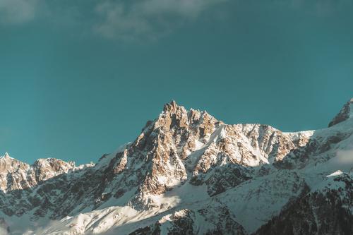 Snowflake's Director Sales: Rational Diversification at Peak Valuation