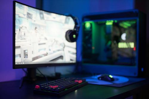 How is LG Display Redefining Gaming Monitors with OLED