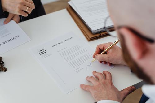 SRNE's Liquidation Plan: The Finality of Zero for Equity Holders