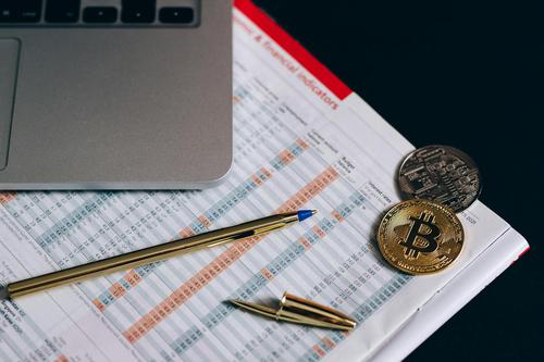 What Are the Core Differences Between VFH and XLF
