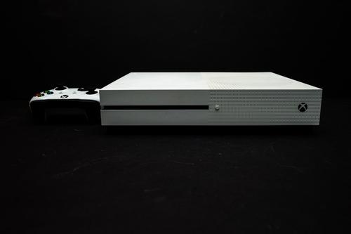 Microsoft's Xbox 'Reset' Exposes a Cracking Foundation in Gaming