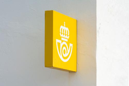 ARM's Royalty Uplift is Priced: A 49x Sales Multiple Meets Normalizing Growth