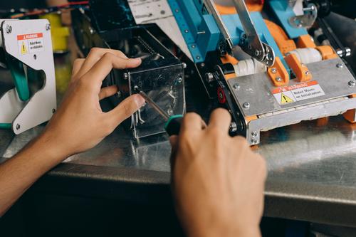 What's Driving Austin Engineering's Recent Guidance Cut