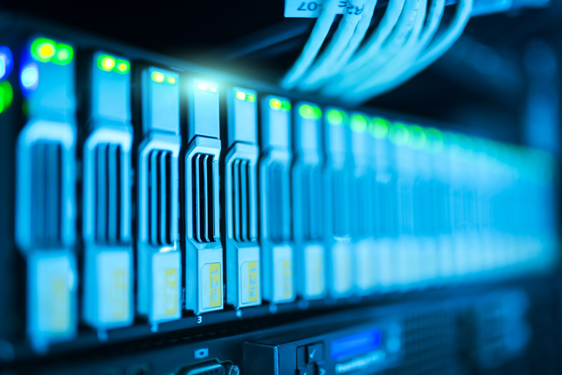 Riot Platforms: From Bitcoin Volatility to AI Infrastructure Powerhouse