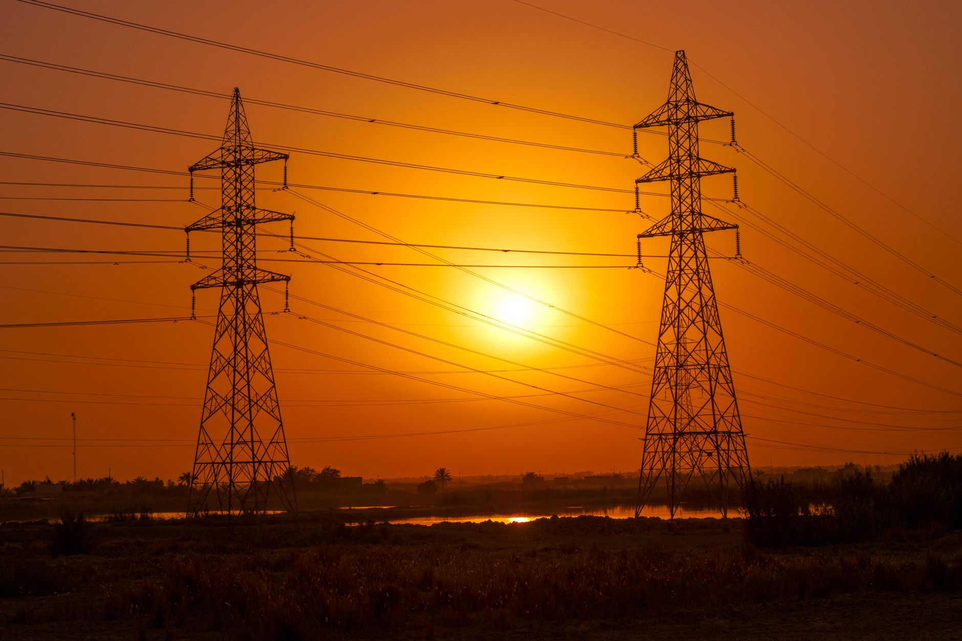 Constellation Energy: Why Conflicting Congressional Trades Signal Policy Headwinds Amidst AI Tailwinds