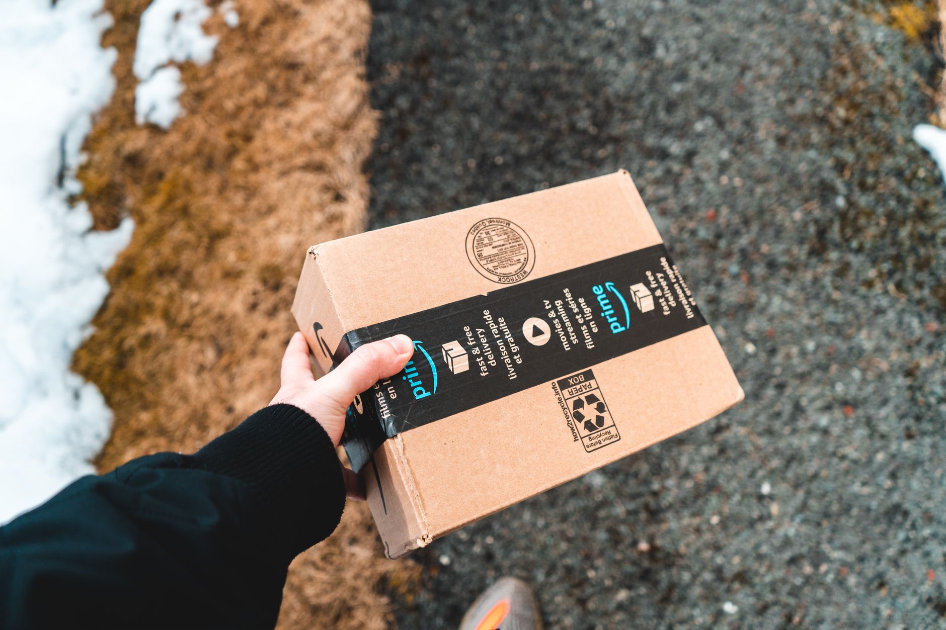 Amazon's Unexpected Back-to-School Advantage as Fuel Costs Squeeze Rivals