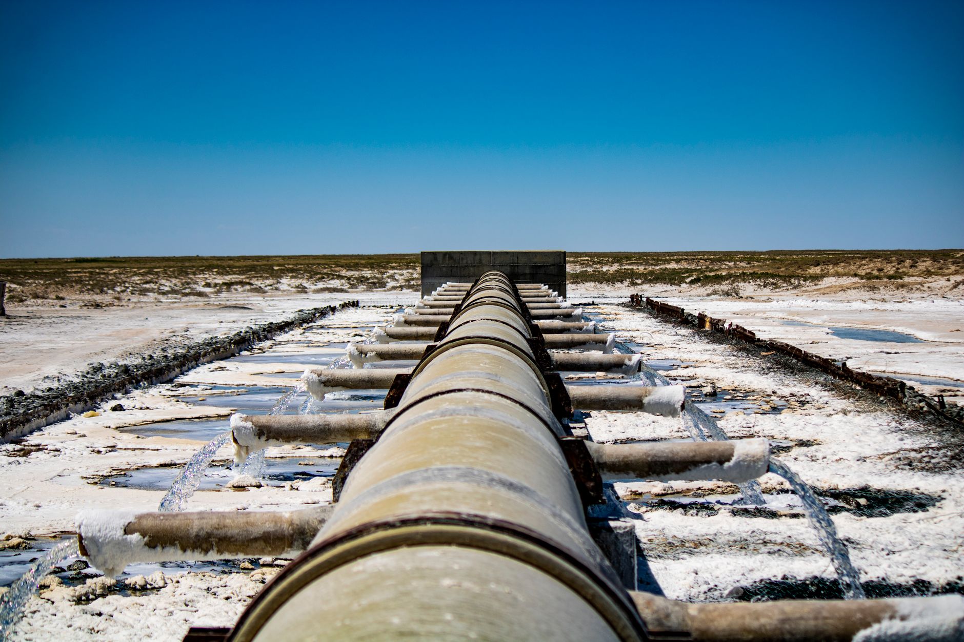 Rio Tinto's Desalination Divestment: A Capital-Light Play for Water Security and ESG Credibility