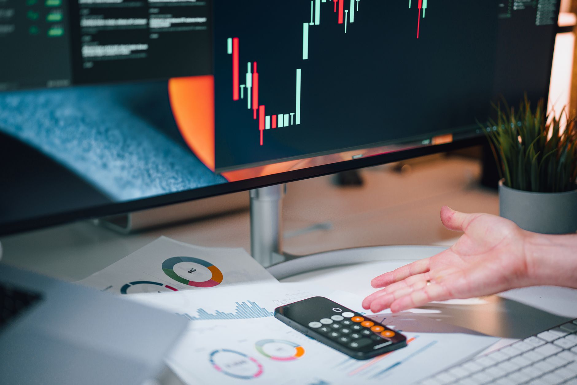 Marathon Digital's AI Premium Meets Bitcoin-Backed Debt Risk