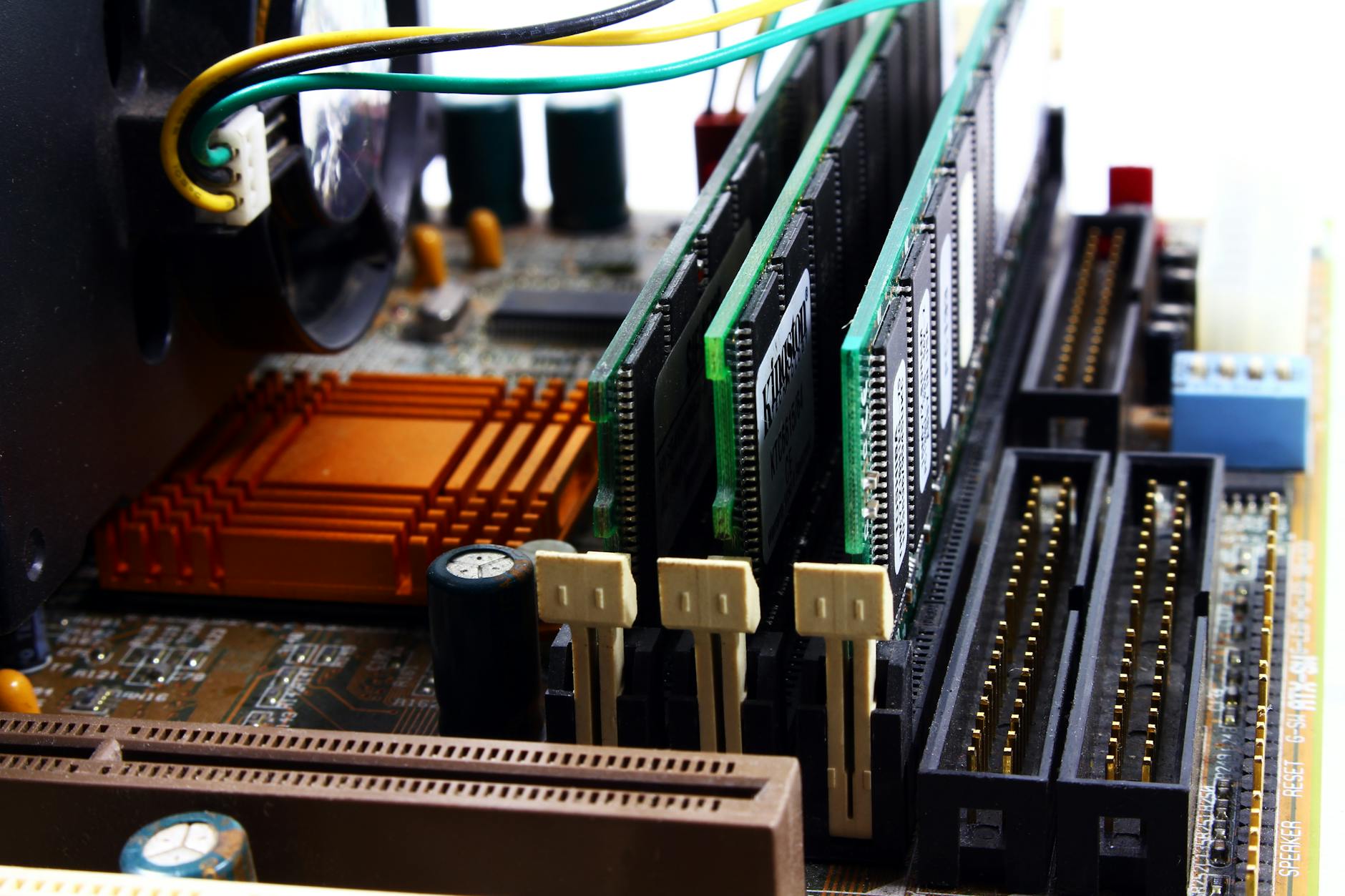What's Driving Hawk Ridge Capital's Bet on Super Micro Computer