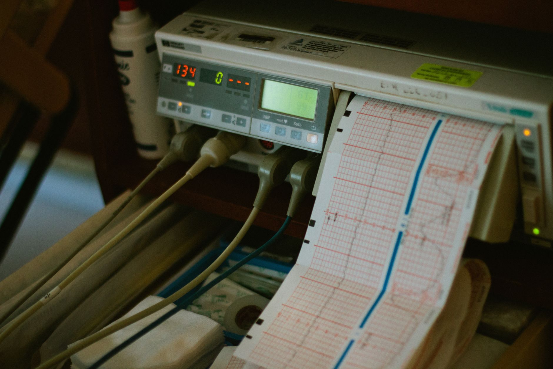 Abbott's Q2 Surge: A Stronger Pulse in Devices and Diagnostics Outshines Revenue Miss