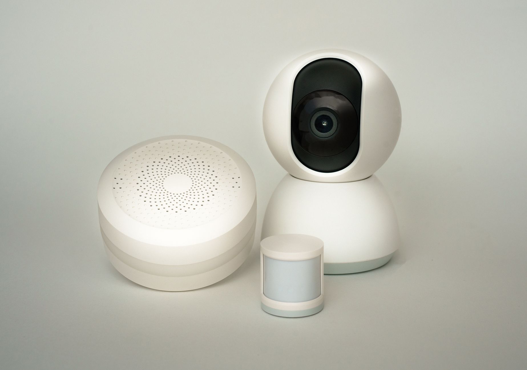 Apple's $5 Trillion Bet: Can Smart Home Innovation Justify Its Premium Valuation?