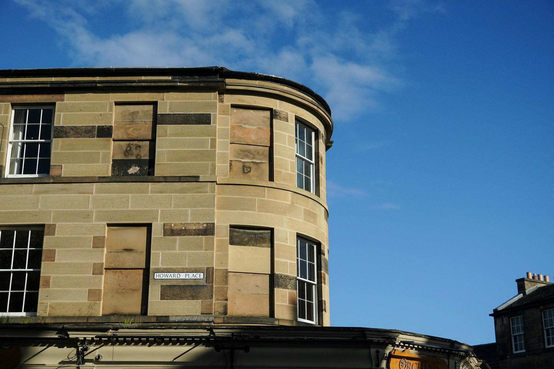 What Does Groupama's Microsoft Sell-Off Signal for Investors