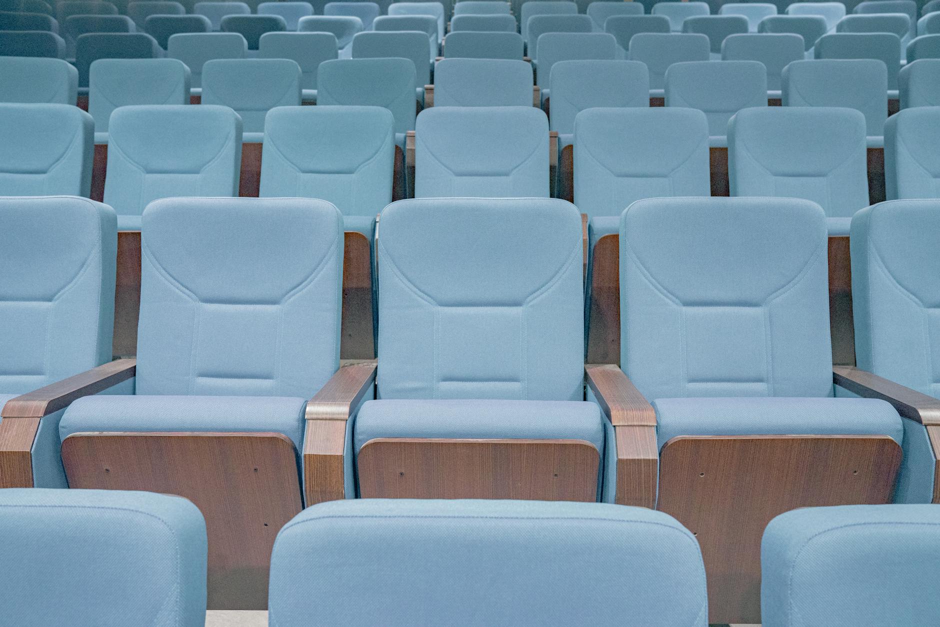 Is D-BOX Technologies (DBO) Poised for a Breakout with B&B Theatres Deal