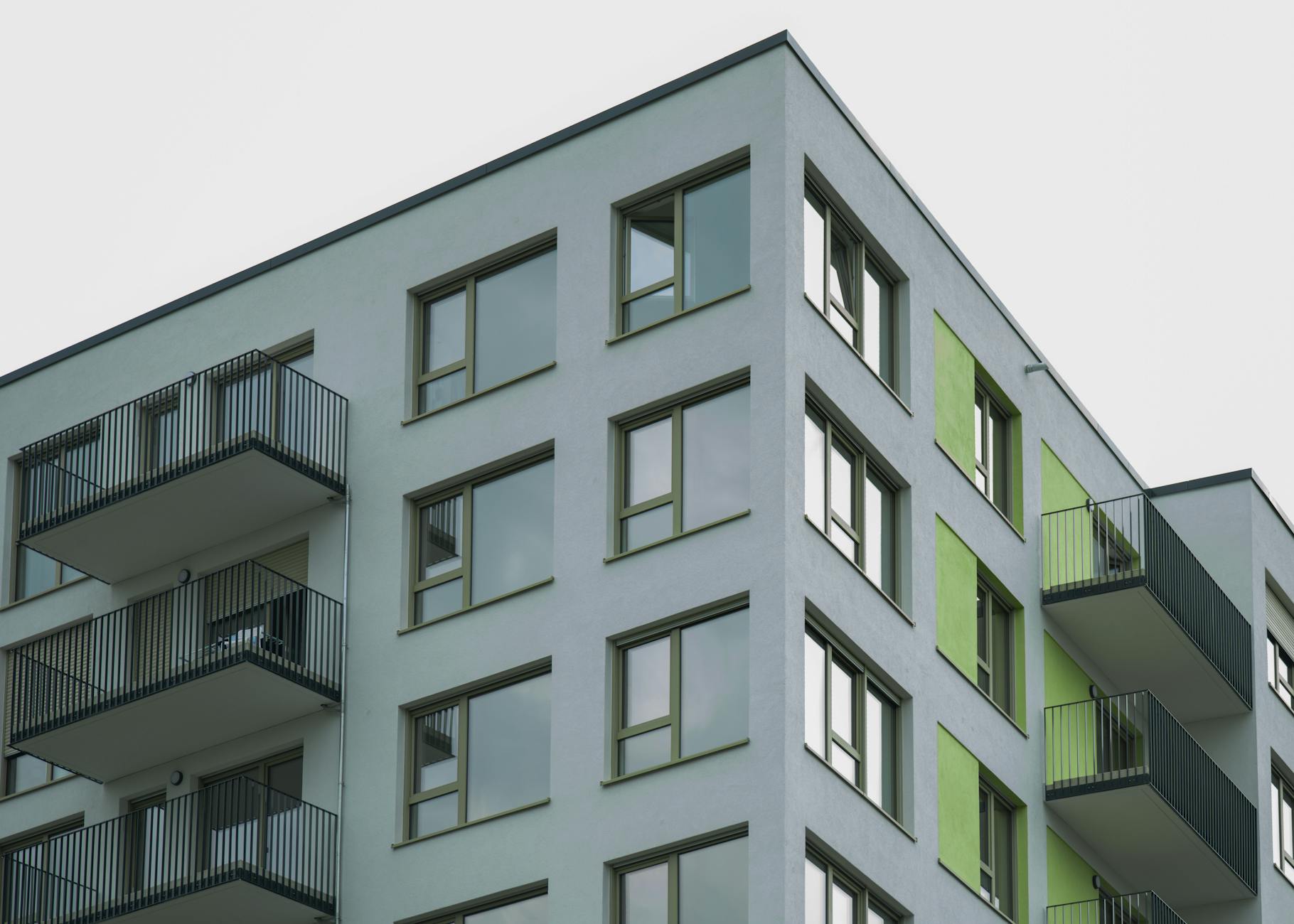 Did Essex Property Trust's Q1 Earnings Signal a Turnaround for Multifamily REITs