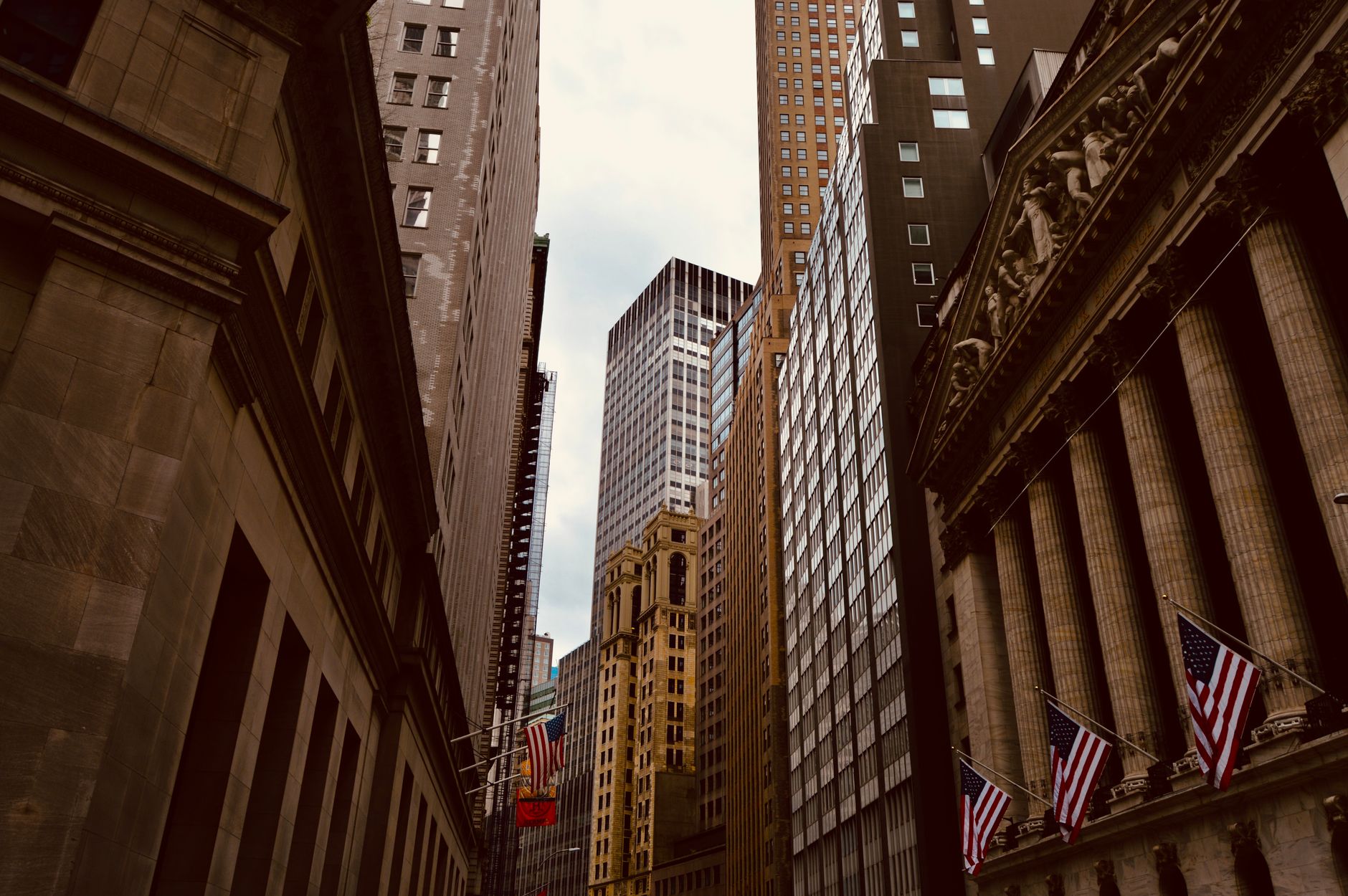Zillow's Legal Quagmire: Why Wall Street Sees 100% Upside Amidst Securities Fraud Claims