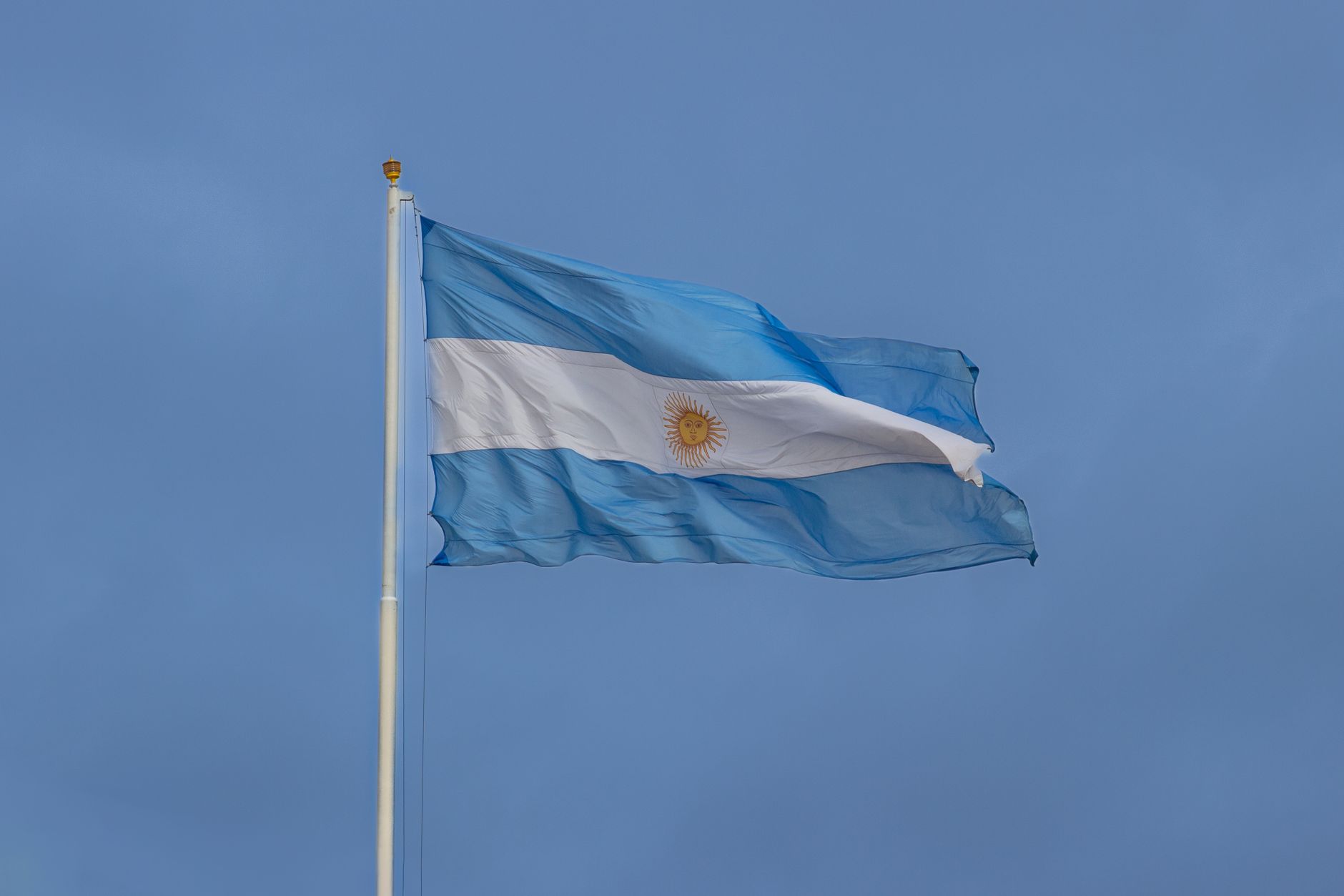 Grupo Financiero Galicia: Insider Confidence Clashes with Valuation and Earnings Reality