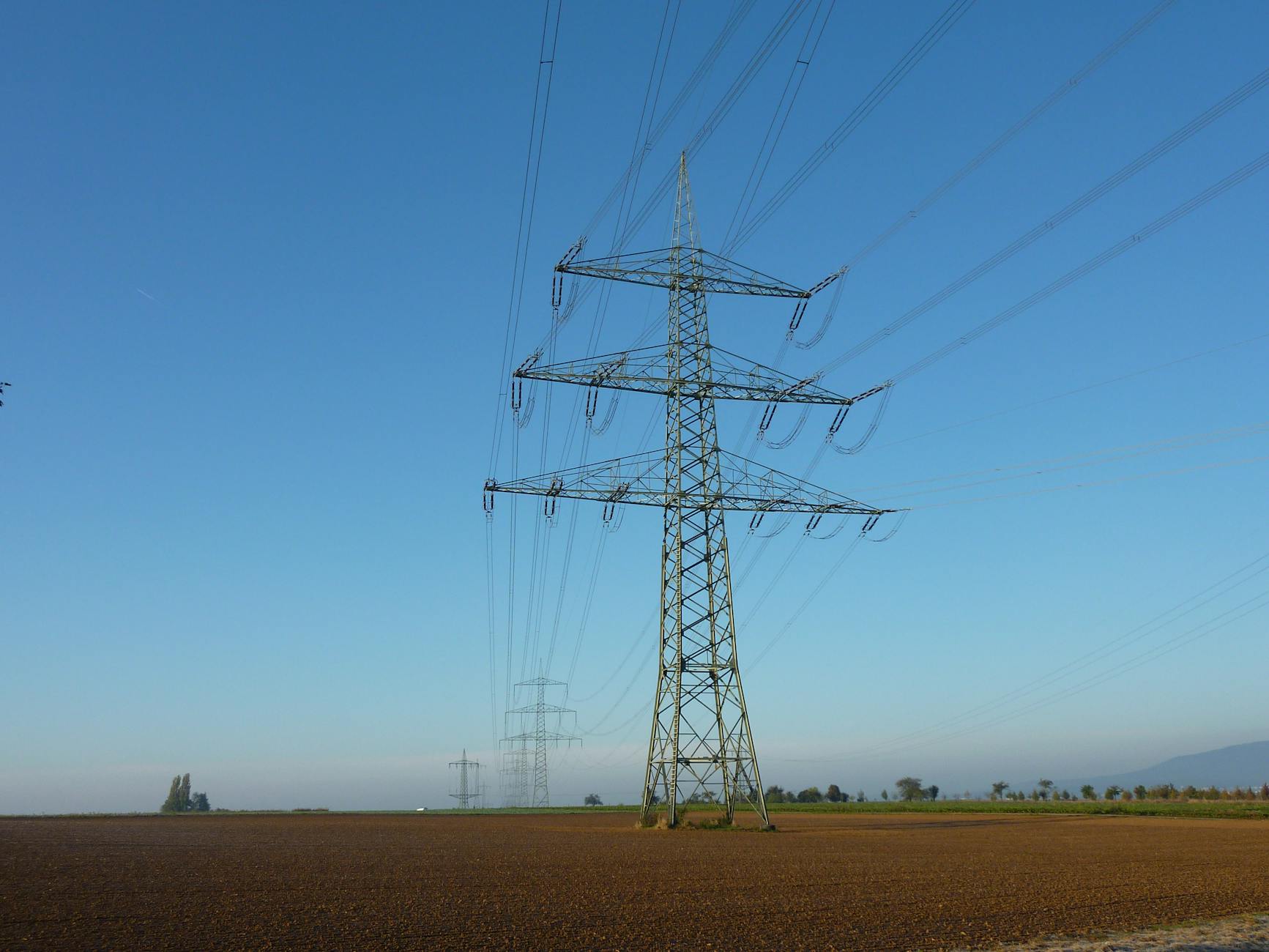What Does the Port Arthur Pipeline Louisiana Connector's In-Service Mean for Sempra