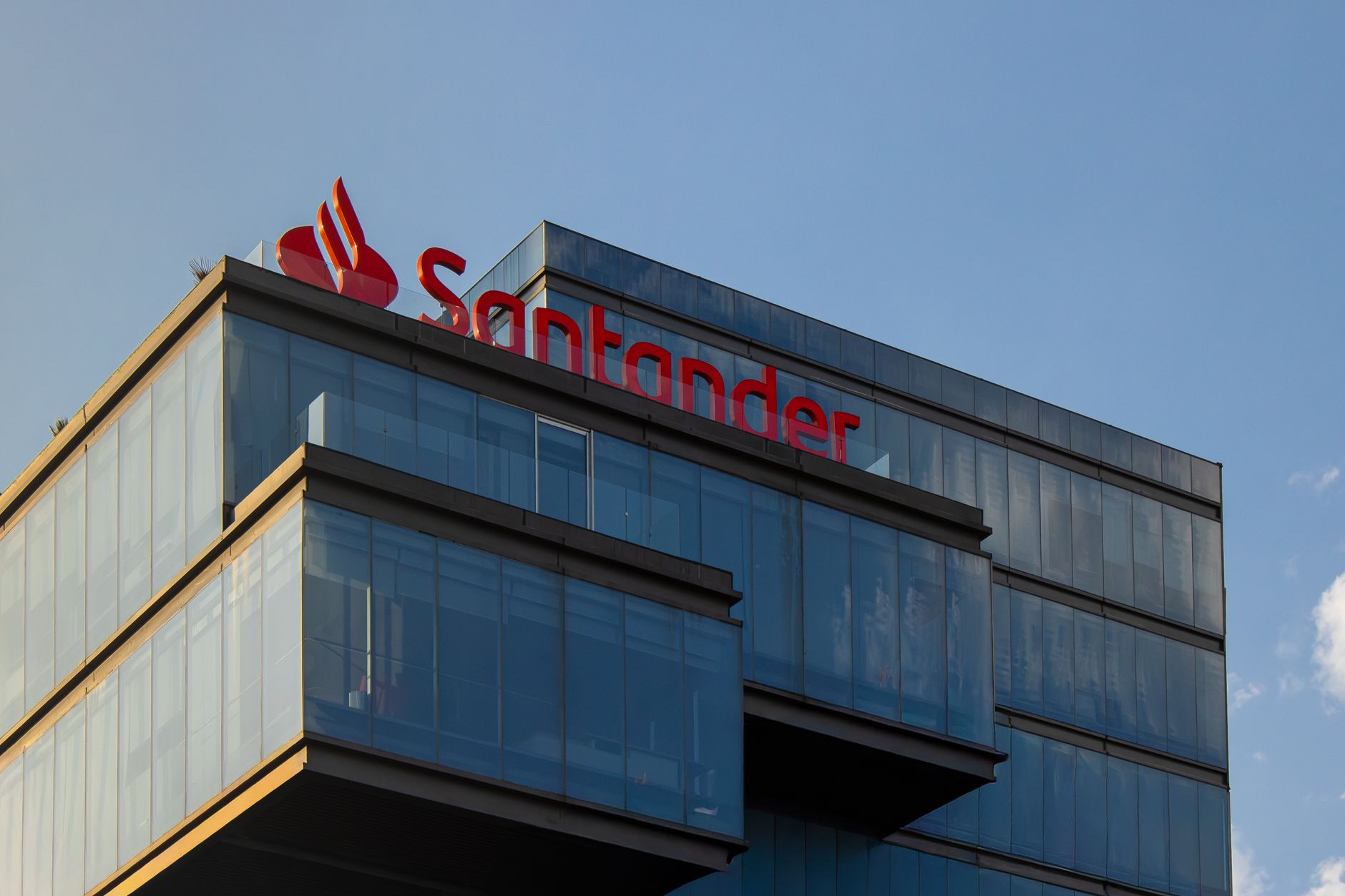 Nu Holdings' Mexican Gambit: Why Its New Banking License Signals Accelerated Profitability