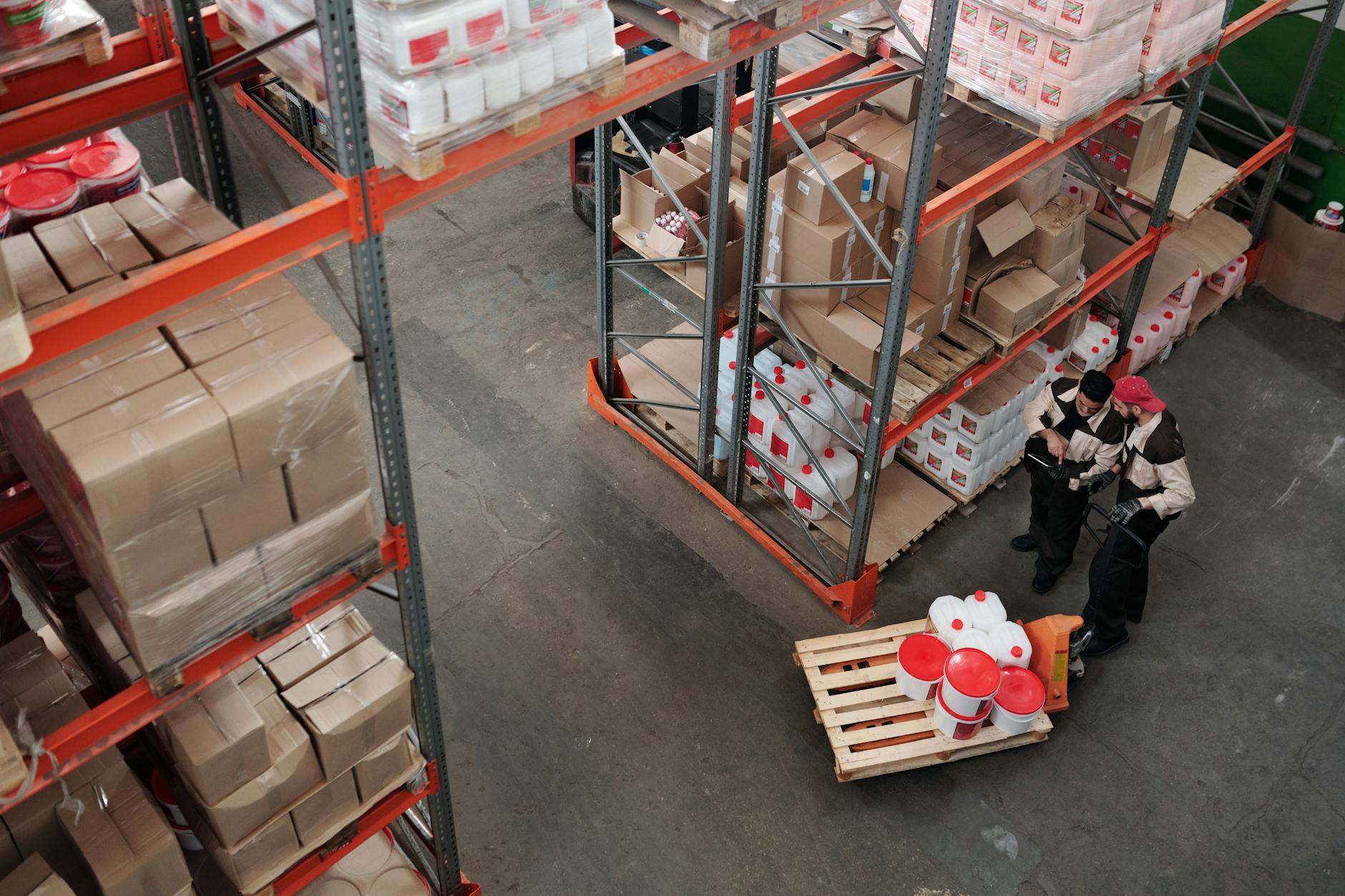 How is EssilorLuxottica Navigating Global Tariffs and Supply Chain Pressures