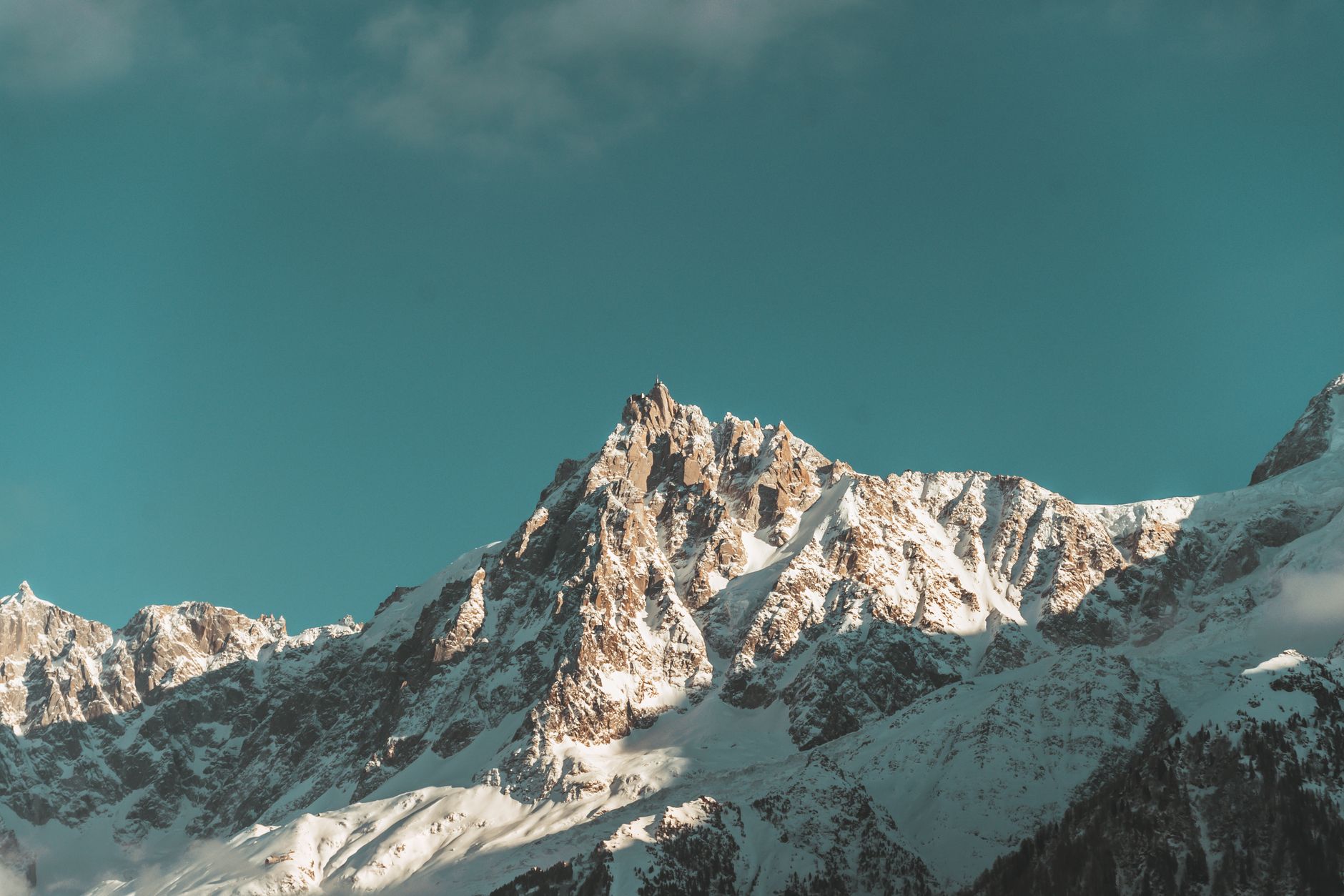 Snowflake's Director Sales: Rational Diversification at Peak Valuation