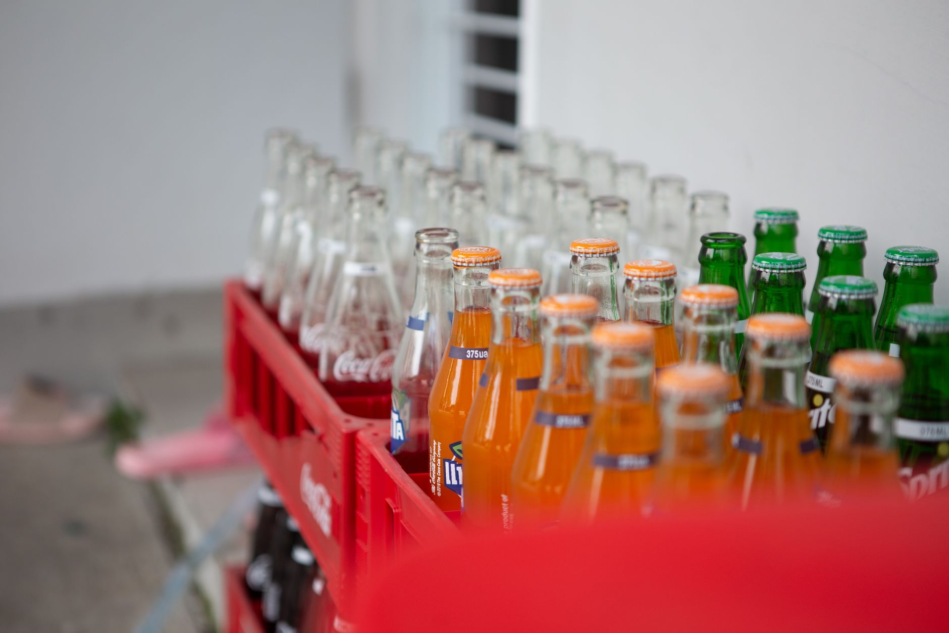 Vita Coco's High-Growth Hydration Dominance Outpaces Coca-Cola's Steady Sip