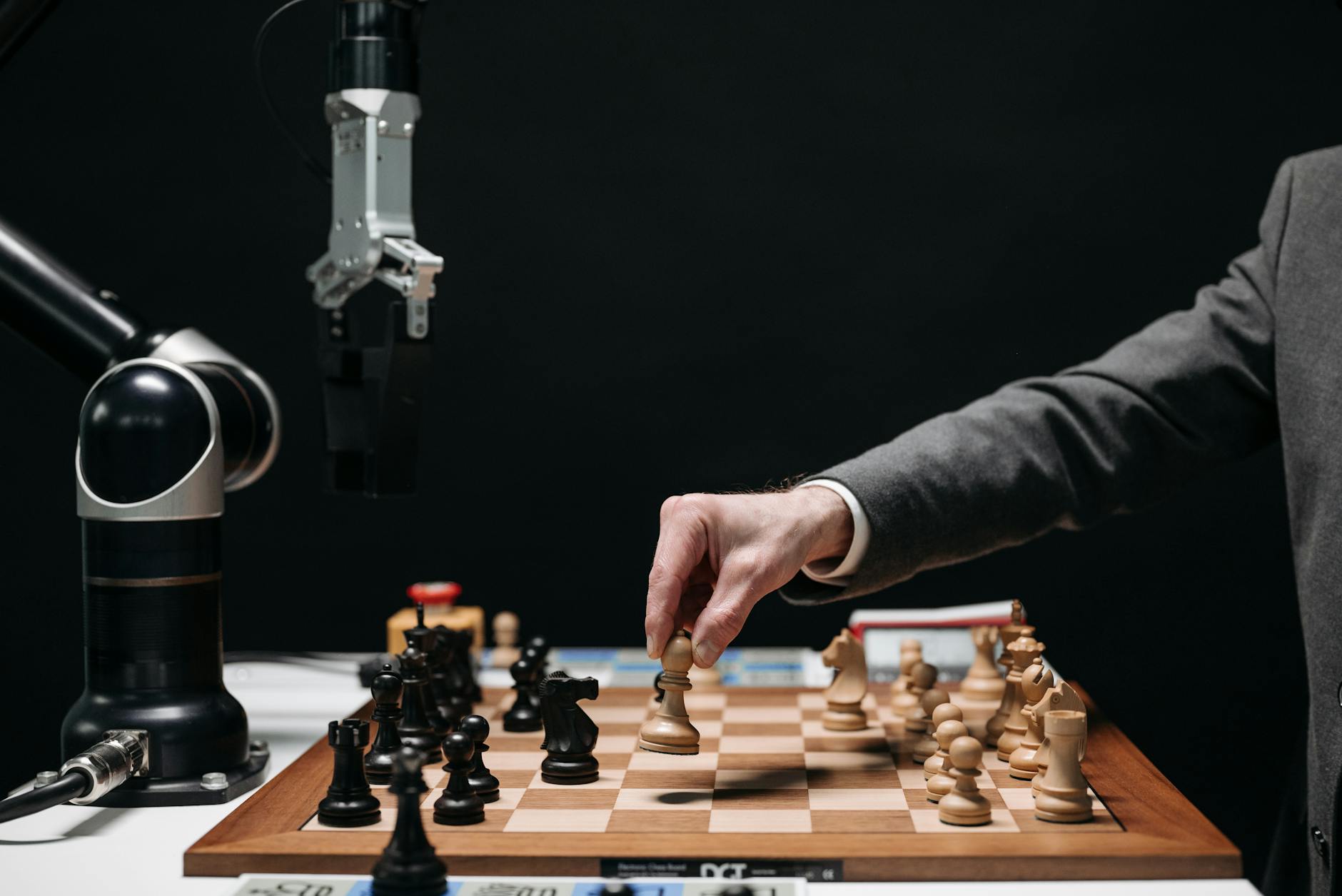 Is American Express's AI Strategy a Game-Changer for Investors
