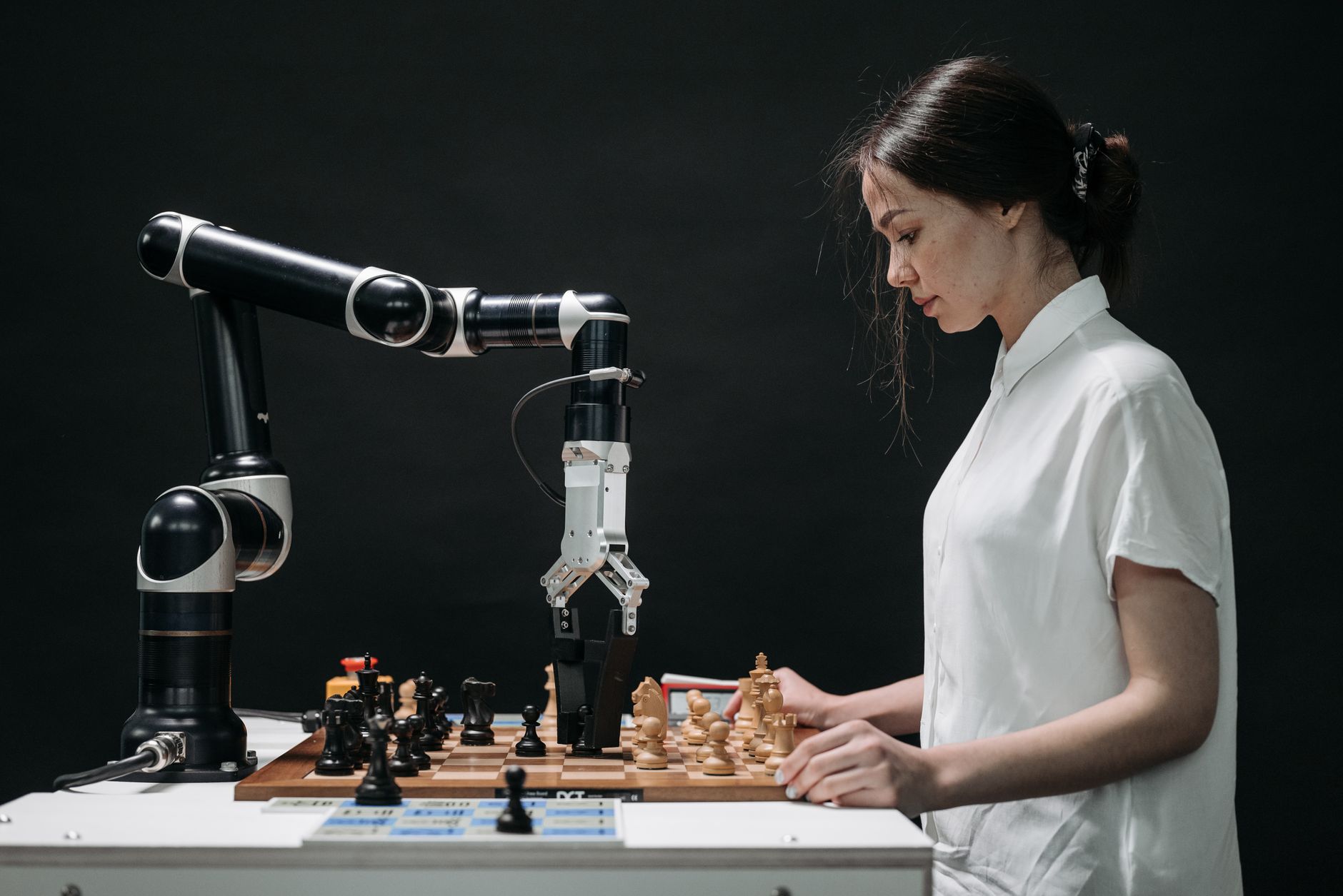 Teradyne's Insider Exodus: A Warning Signal Amidst AI Hype